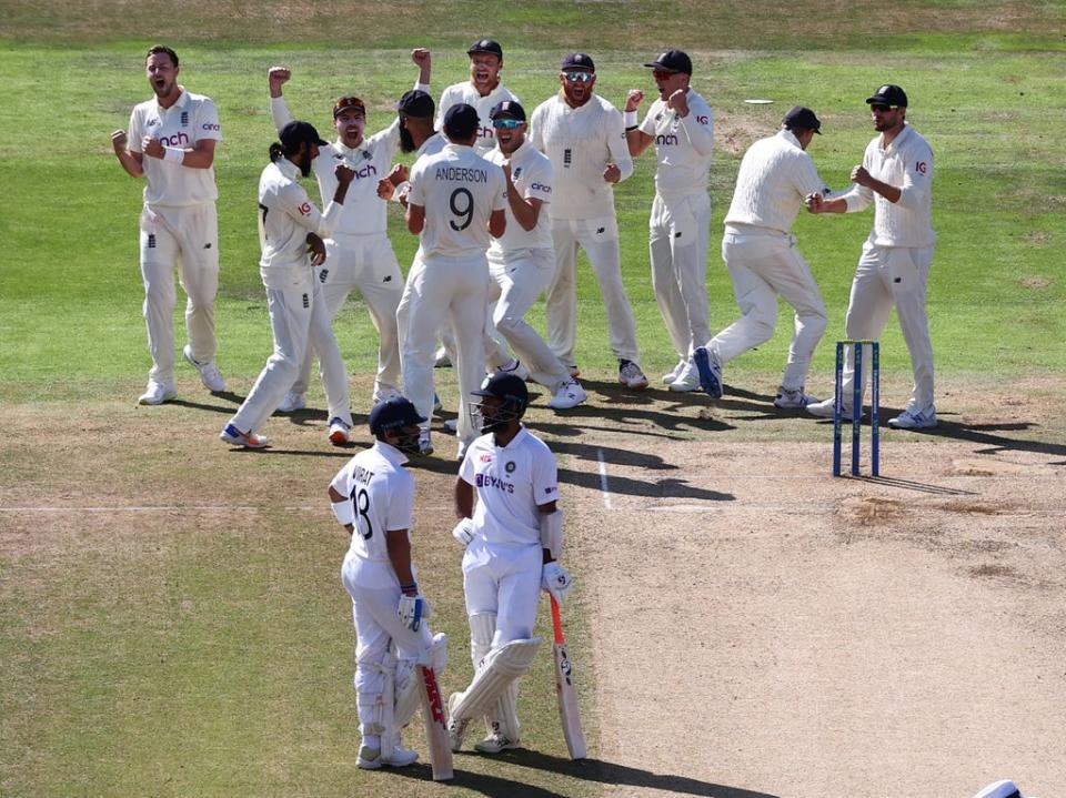 England celebrate the lbw wicket of Cheteshwar Pujara (Getty)