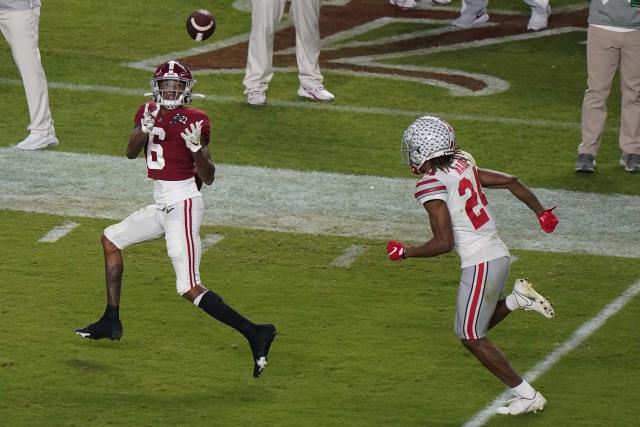 Alabama defender calls for Crimson Tide to retire DeVonta Smith's jersey  number