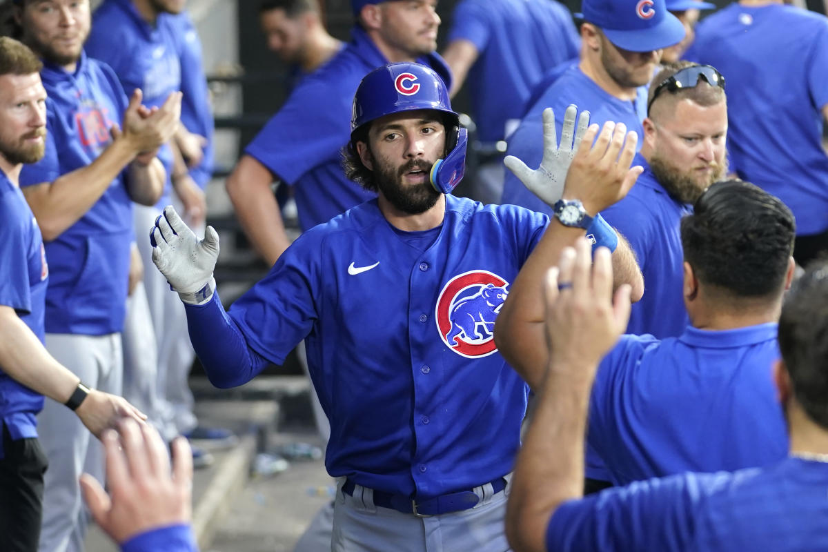 Dansby Swanson homers twice as the streaking Cubs beat the