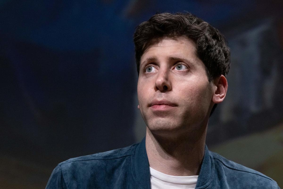 Sam Altman et Greg Brockman rencontrent actuellement les dirigeants d’OpenAI au siège pour des discussions en cours sur la réintégration.