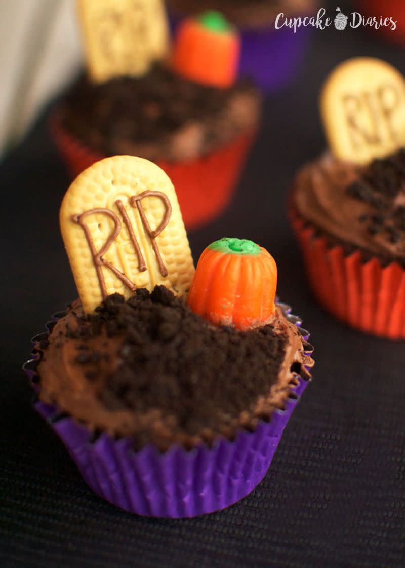 Halloween Cupcakes Graveyard