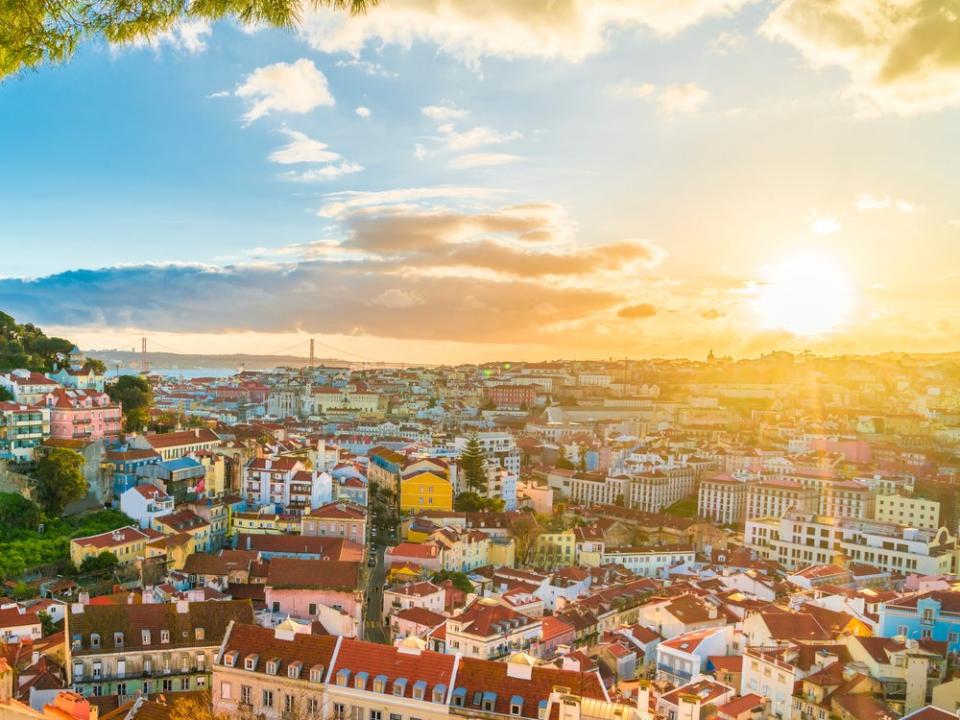 Das Klima ist im April im portugiesischen Lissabon besonders angenehm. (Bild: Serenity-H/Shutterstock.com)