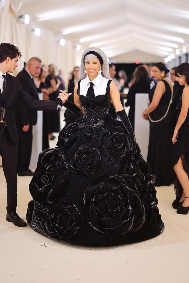 Yara Shahidi wearing Christian Dior during Met Gala departures