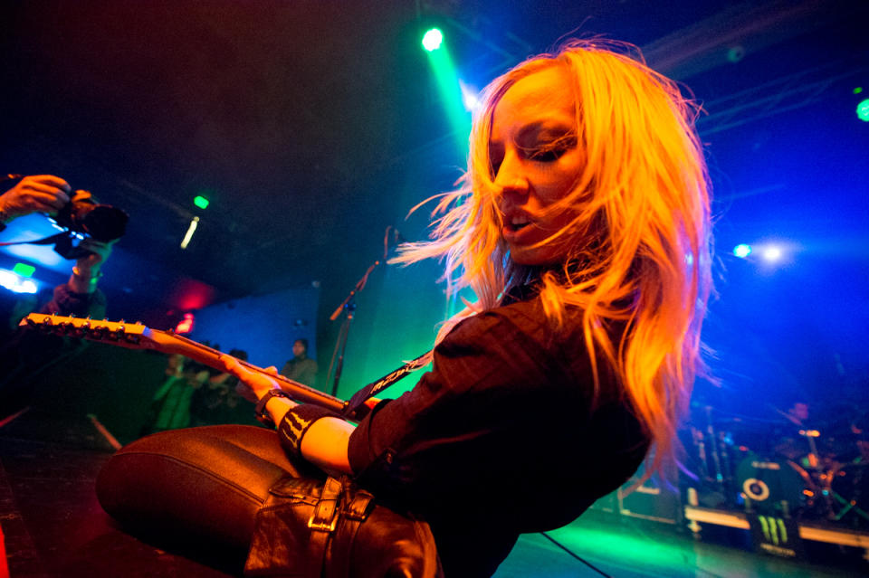 Nita Strauss (Alice Cooper band) at Dimebash 2018