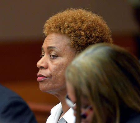 Former Atlanta Public school Sharon Davis Williams listens during sentencing for racketeering charges in one of the largest U.S. test-cheating scandals in Atlanta, Georgia April 14, 2015. REUTERS/Kent D. Johnson/Pool