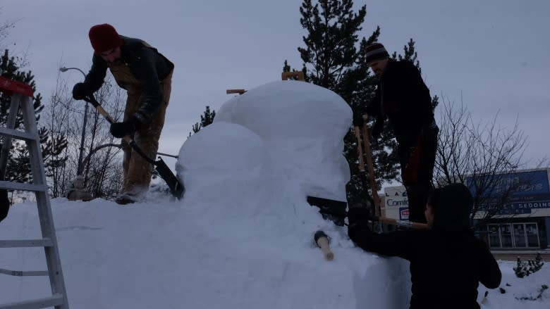 Carving out friendships through snow: Yukon exhibition draws experts and novices