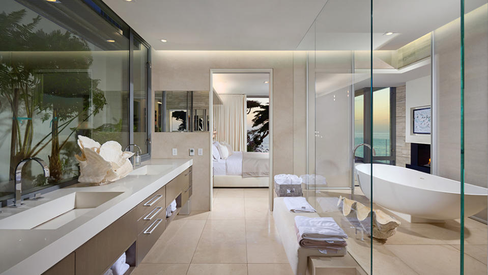 The master bath. - Credit: Photo: Courtesy of Leigh Ann Rowe and Toby Ponnay/Sotheby’s International Realty