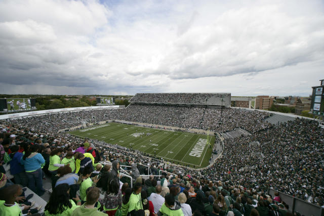 MIchigan State football glows with neon uniforms vs. Western Michigan