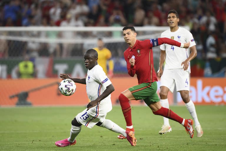 La Eurocopa espera por los octavos de final: Francia deberá jugar ante Suiza y Portugal frente a Bélgica