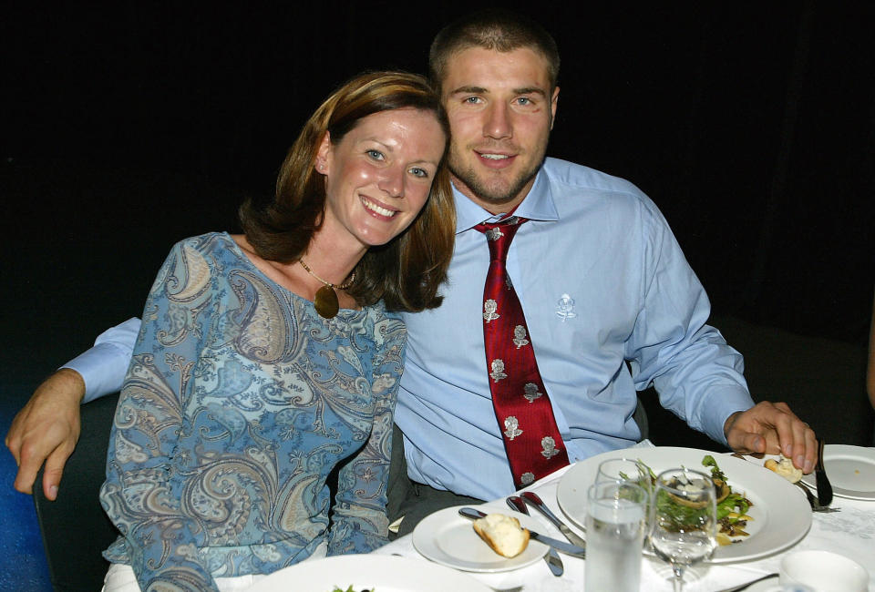 SYDNEY, AUSTRALIA - NOVEMBER 23:  Ben and Abby Cohen   during the International Rugby Board Awards at Wharf 8 November 23, 2003 in Sydney, Australia. (Photo by Dave Rogers/Getty Images)