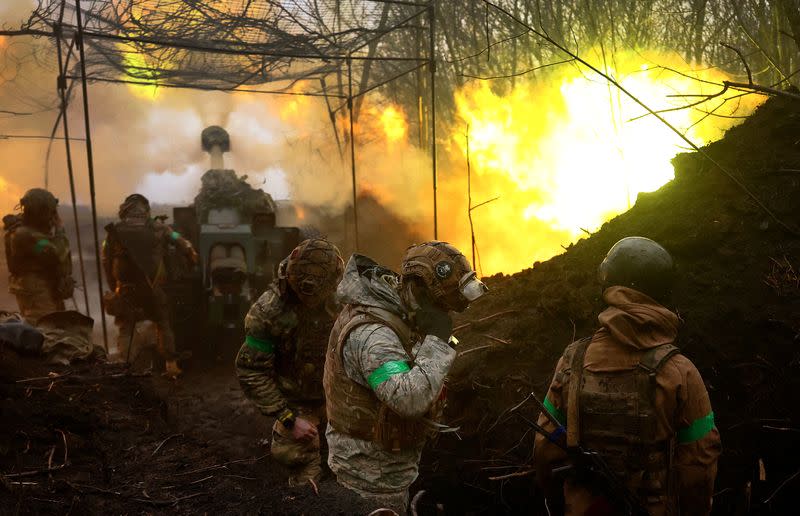 Ukrainian artillery operates in a position near Bakhmut