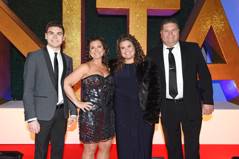 Josh Tapper, Nikki Tapper, Amy Tapper and Jonathan Tapper of Gogglebox attend the National Television Awards on January 25, 2017 in London, United Kingdom.  (Photo by David M. Benett/Dave Benett/Getty Images )