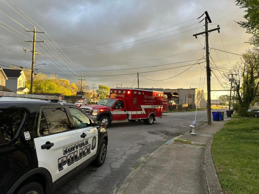 Car strikes building on Wellons St. (Courtesy: Suffolk Department of Fire and Rescue)