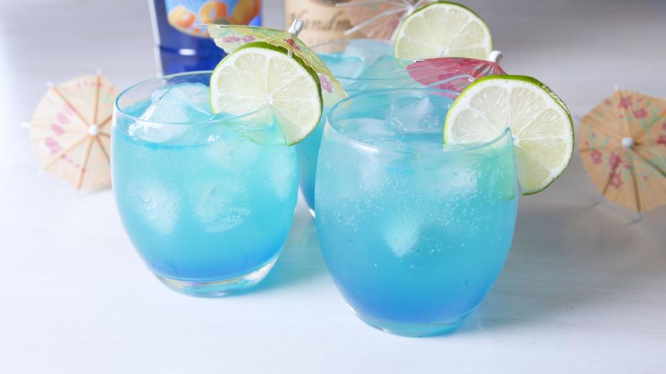 <p>Super refreshing for those hot summer days.<br></p><p>Get the recipe from <a href="https://www.delish.com/cooking/recipe-ideas/a20840734/mermaid-mules-recipe/" rel="nofollow noopener" target="_blank" data-ylk="slk:Delish;elm:context_link;itc:0;sec:content-canvas" class="link ">Delish</a>. </p>