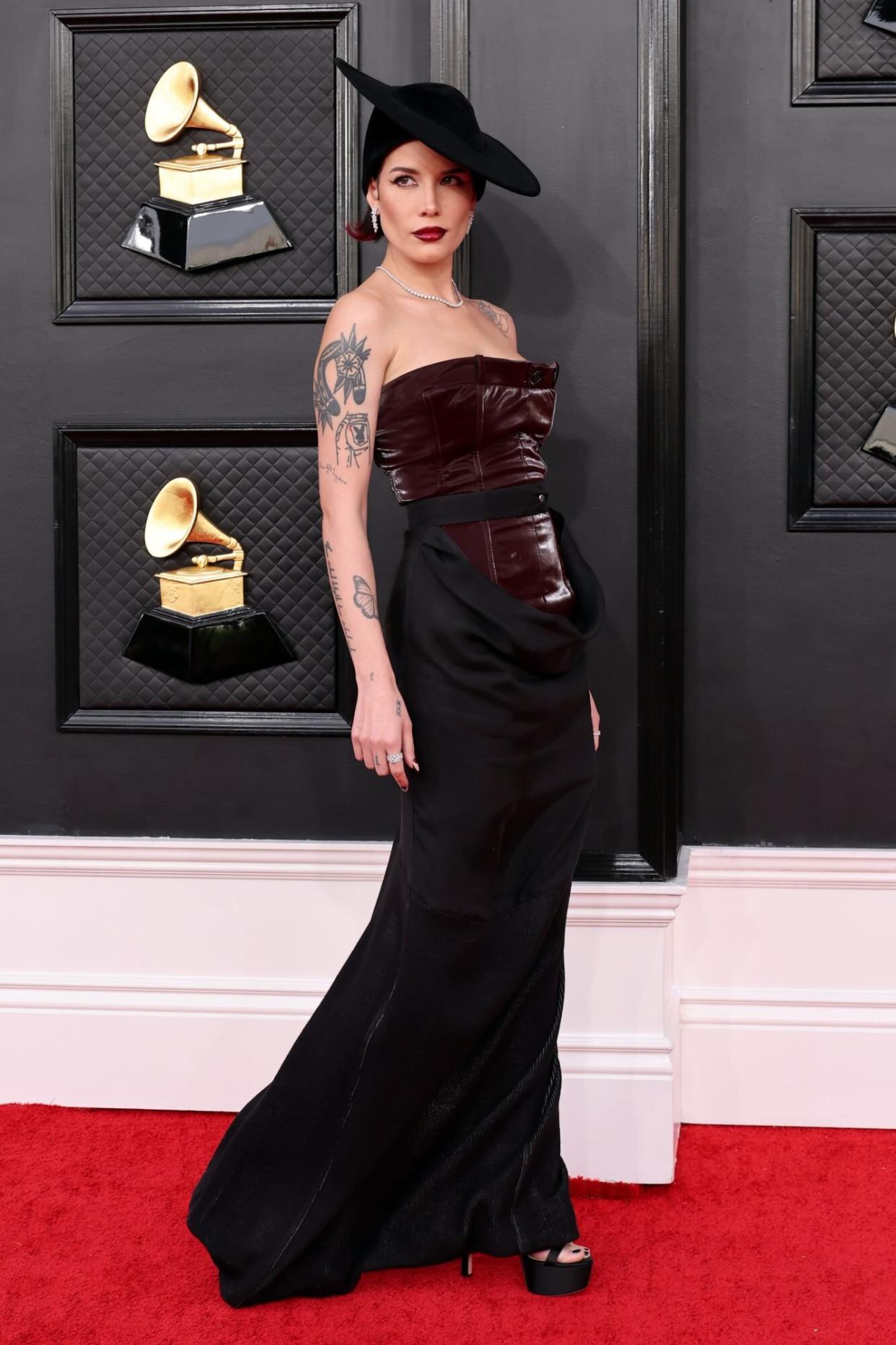 Halsey 2022 Grammys Red Carpet Hat Velvet Gown