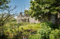 <p>It is thought the properties once housed staff who worked on an ancient hill farm. They were inhabited until the 1960s, before falling into disrepair. </p>