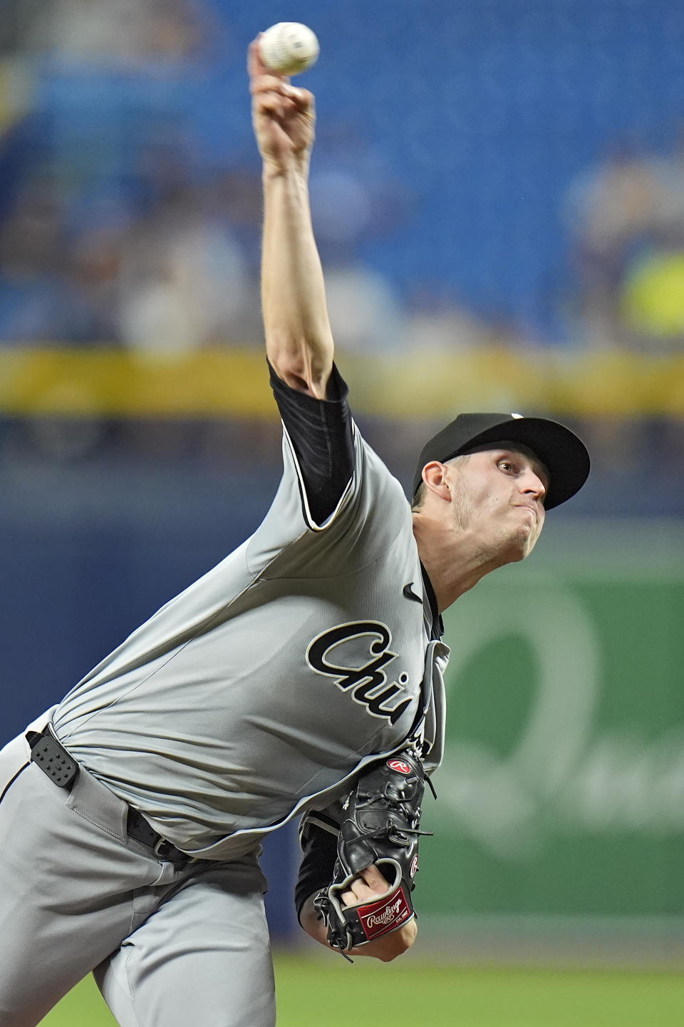 Chicago White Sox's Chris Flexen pitches to the Tampa Bay Rays during the first inning of a baseball game Wednesday, May 8, 2024, in St. Petersburg, Fla. (AP Photo/Chris O'Meara)