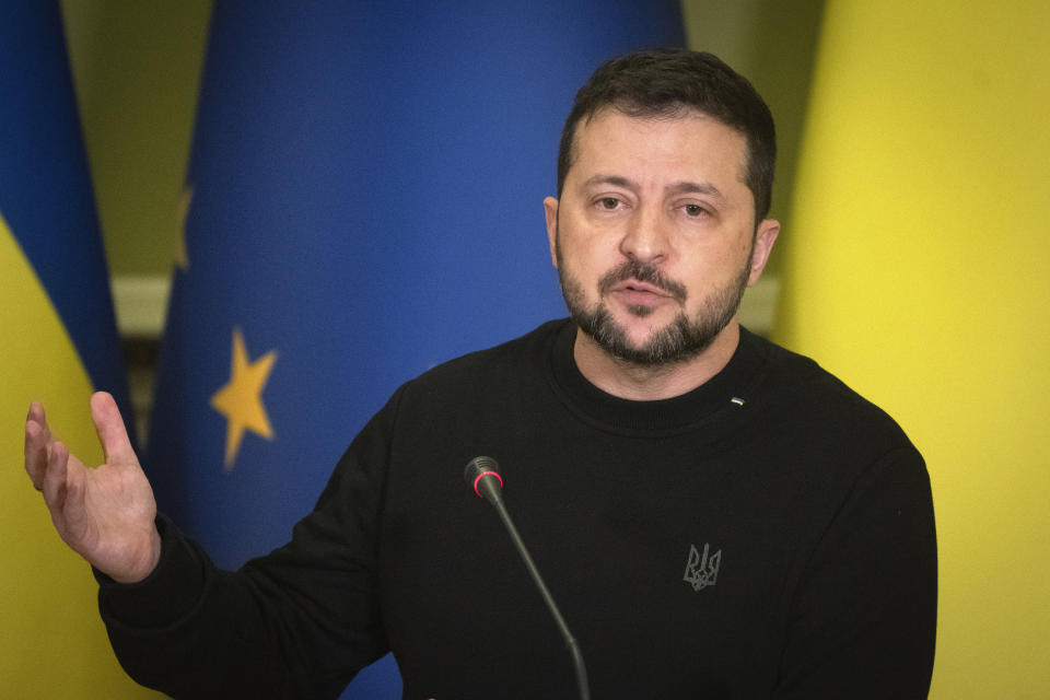 FILE - Ukrainian President Volodymyr Zelenskyy attends a press conference with European Commission President Ursula von der Leyen in Kyiv, Ukraine, Saturday, Nov. 4, 2023. On Friday, Nov. 10, The Associated Press reported on stories circulating online incorrectly claiming Ukraine’s president has surrendered and his country has fallen to Russia’s prolonged invasion. (AP Photo/Efrem Lukatsky, File)