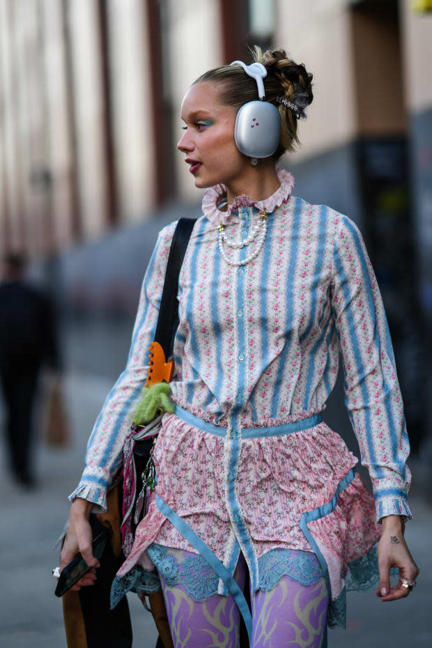 On the streets during New York Fashion Week Fall 2022 on Feb. 12, 2022<p>Photo: Getty Images</p>