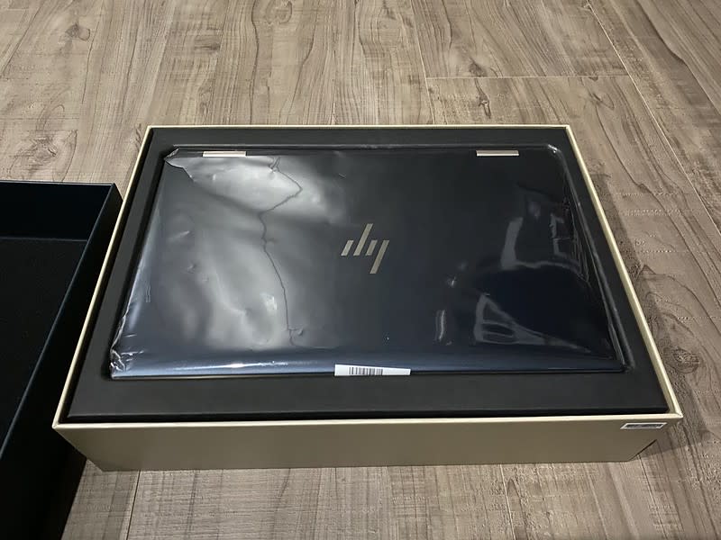 HP Spectre 360 開箱