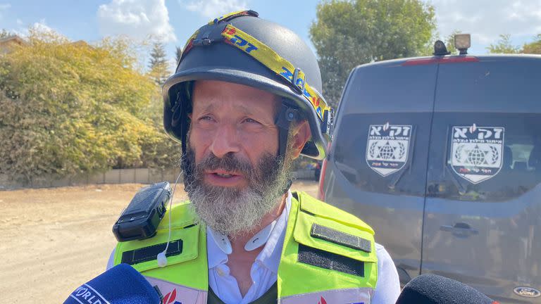 Yossi Landau, jefe de Zaka, organización que desde hace años recolecta cadáveres de personas muertas no por causas no naturales en la zona