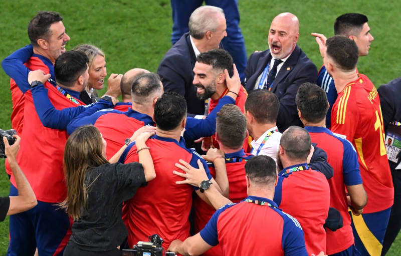 Spain end their own curse to extend home nation rot at Euros Yahoo Sports