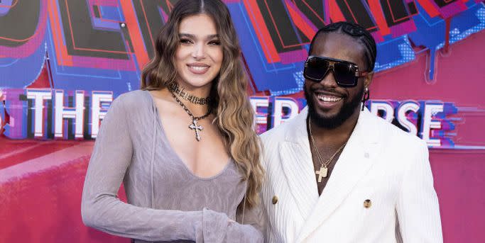 hailee steinfeld posing with costar shameik moore at a red carpet event