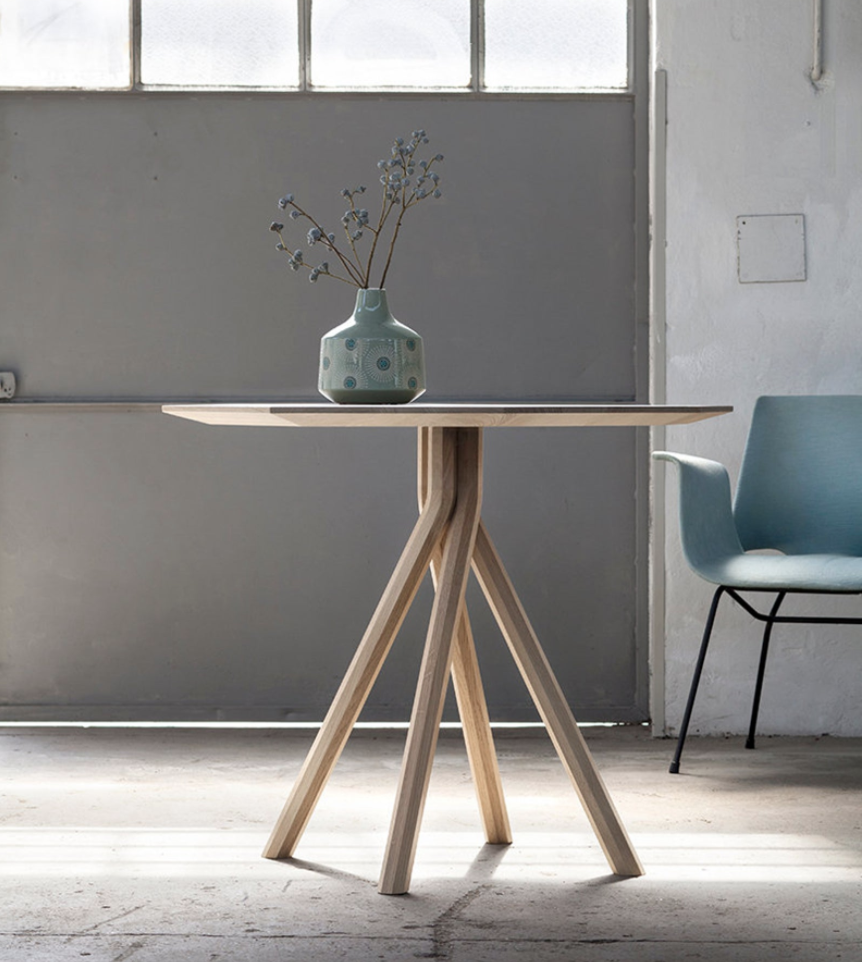 Bistro Table by ChrsIT