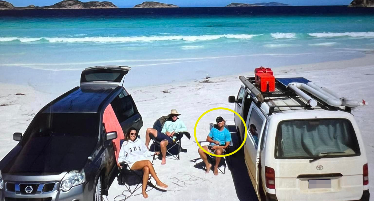 Fotografiile turistice găsite pe o plajă din Australia duc la un moment minunat la 450 de kilometri distanță