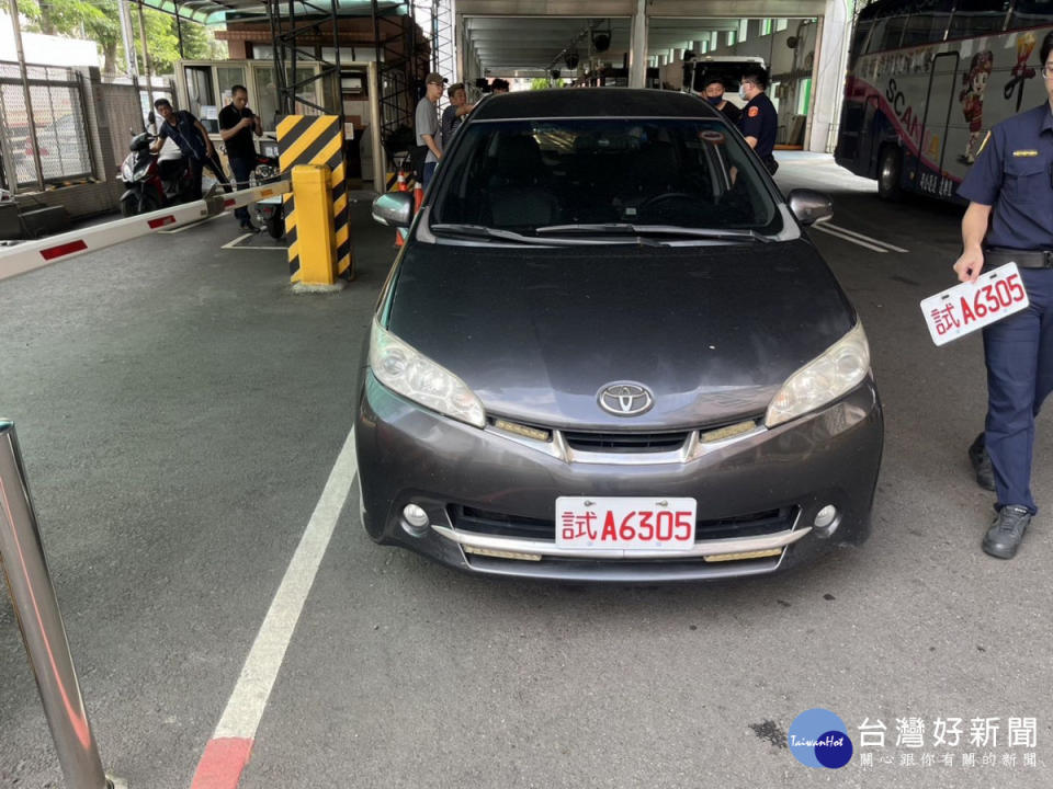 桃警鷹眼破獲車行偽造車牌案。