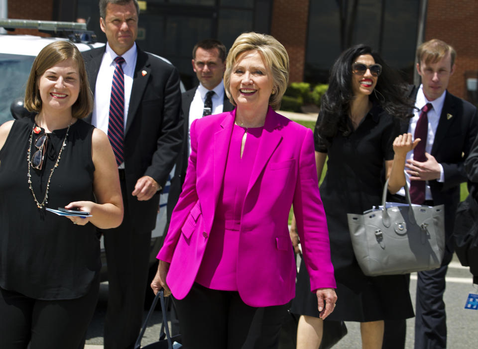 Clinton heads to Charlotte with Obama