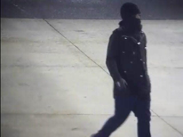 The Washington County Sheriff&#39;s Office is seeking the public&#39;s help in identifying the male in this surveillance photo posted on its Facebook page who is suspected of robbing the Sheetz store on Longmeadow Road.