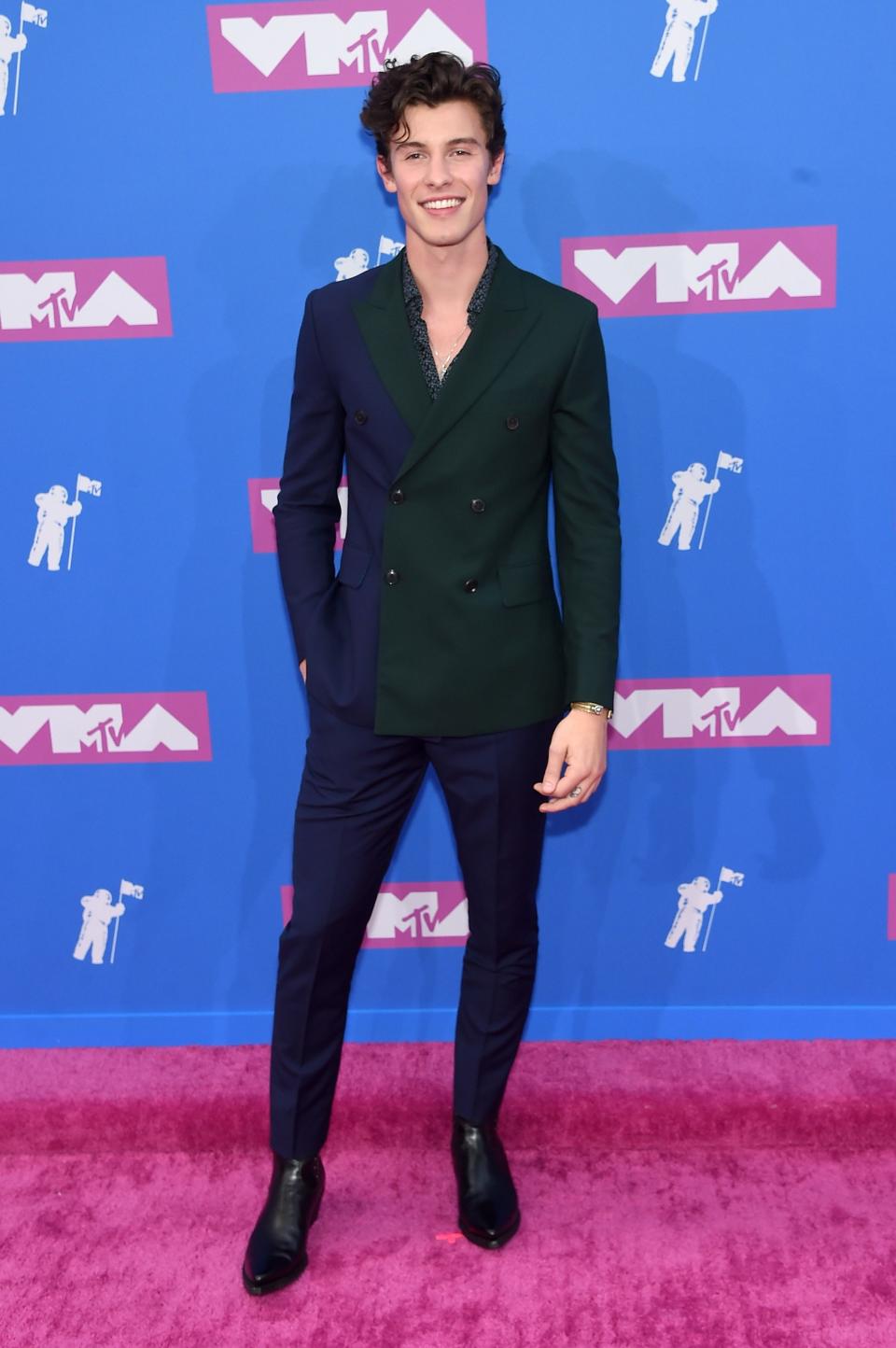 <h1 class="title">Shawn Mendes in Paul Smith</h1> <cite class="credit">Photo: Getty Images</cite>