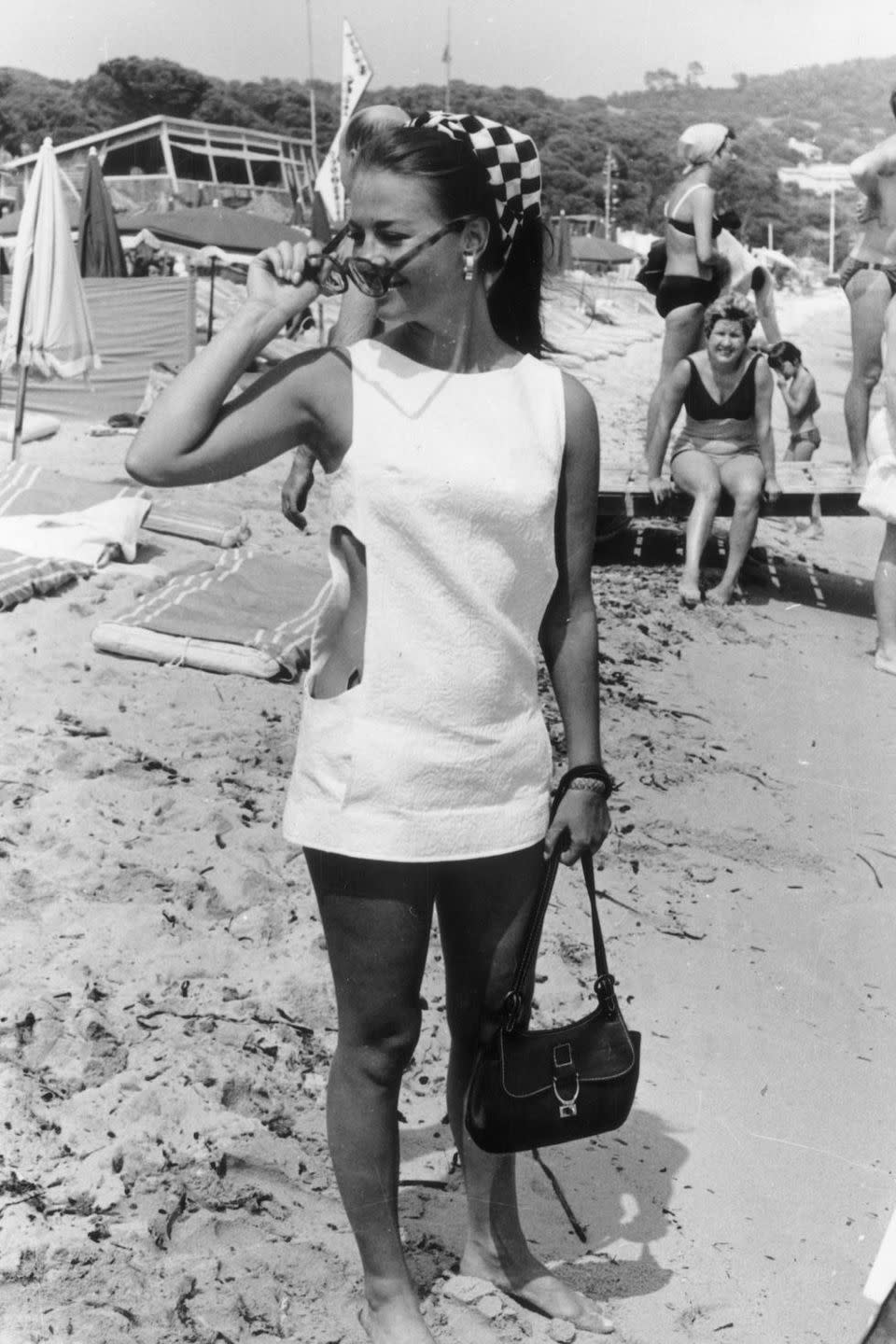 80 Vintage Photos of Celebrities at the Beach