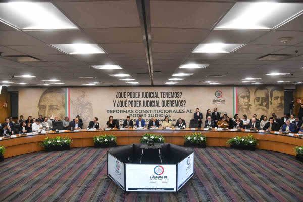 Primer foro sobre reforma al Poder Judicial. Foto: Cuartoscuro