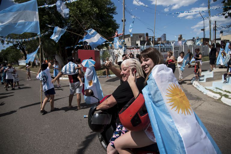 Festejos en el barrio de Messi en Rosario