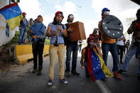 <p>Demonstrators play instruments while rallying against Venezuela’s President Nicolas Maduro’s government in Caracas, Venezuela, June 19, 2017. (Photo: Ivan Alvarado/Reuters) </p>