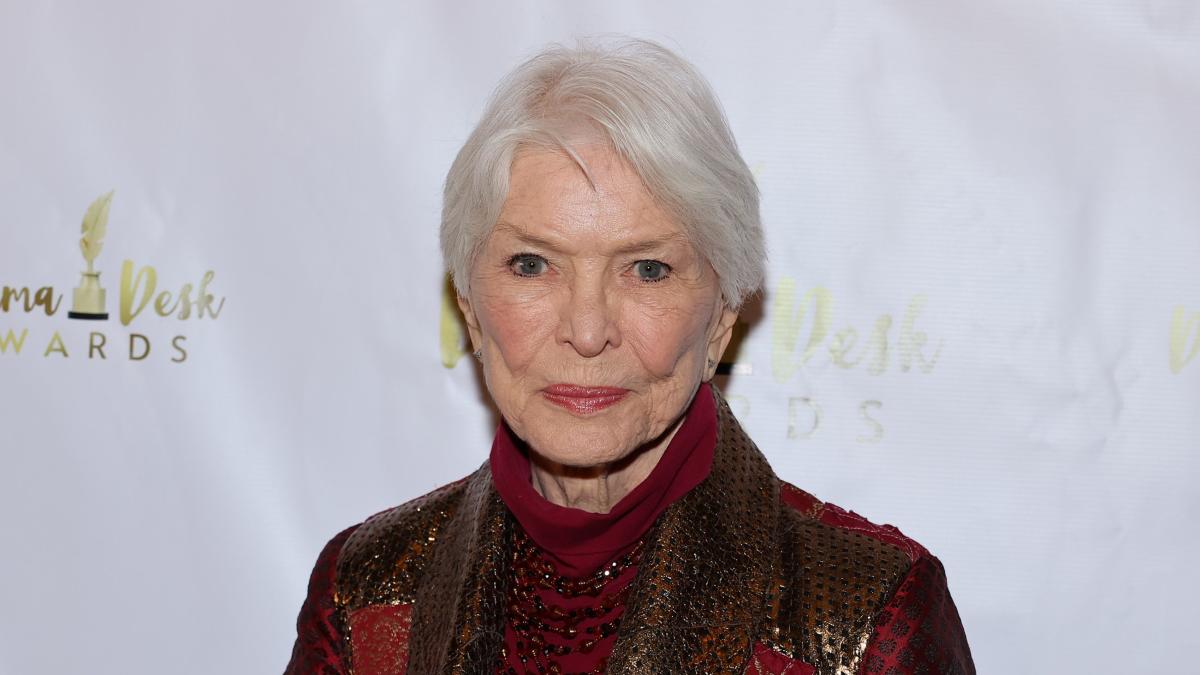 Ellen Burstyn Knows The Reason She's Still Juggling Multiple