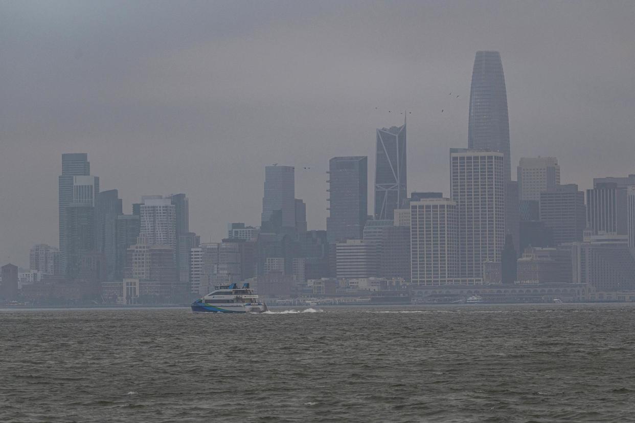 <span>Smoke from wildfires over San Francisco, California, on 20 September 2023.</span><span>Photograph: David Paul Morris/Bloomberg via Getty Images</span>