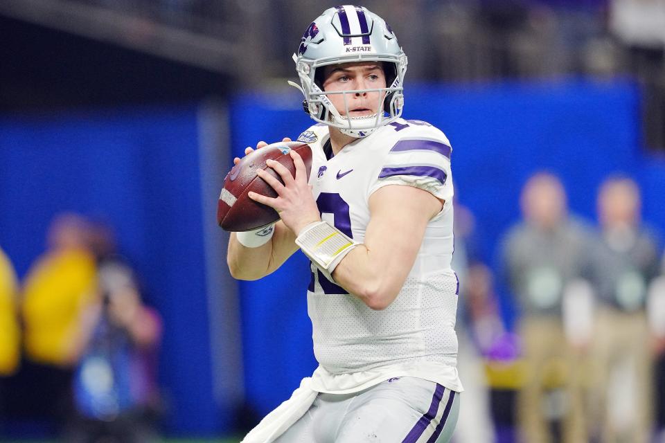 Dec 31, 2022; New Orleans, LA, USA; Kansas State Wildcats quarterback Will Howard (18) drops back to pass against the Alabama Crimson Tide during the first half in the 2022 Sugar Bowl at Caesars Superdome. Mandatory Credit: Andrew Wevers-USA TODAY Sports