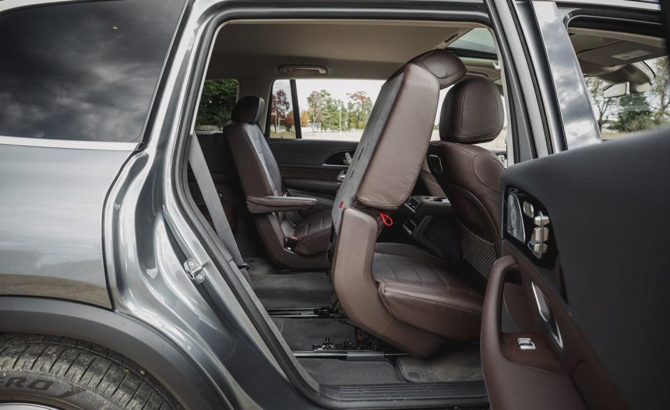 <p>For the first time, Mercedes offers captain's chairs in the middle seating positions, just like your creepy uncle's old conversion van.</p>