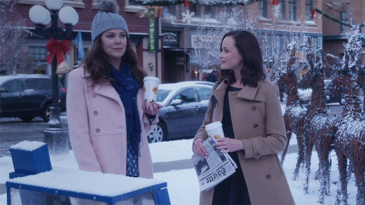  Alexis Bledel and Lauren Graham in Gilmore Girls: A Year In The Life 