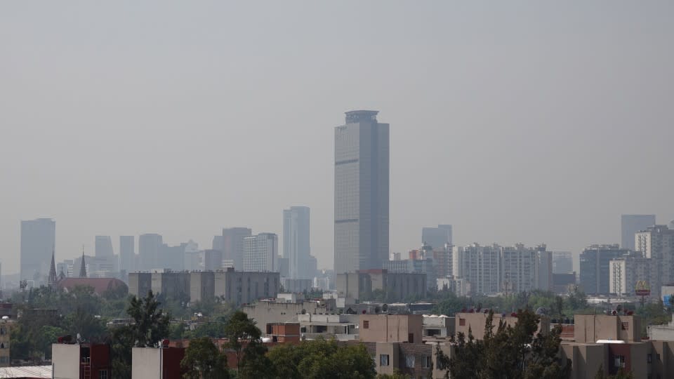 Activan contingencia ambiental en el Valle de México; estas son las restricciones