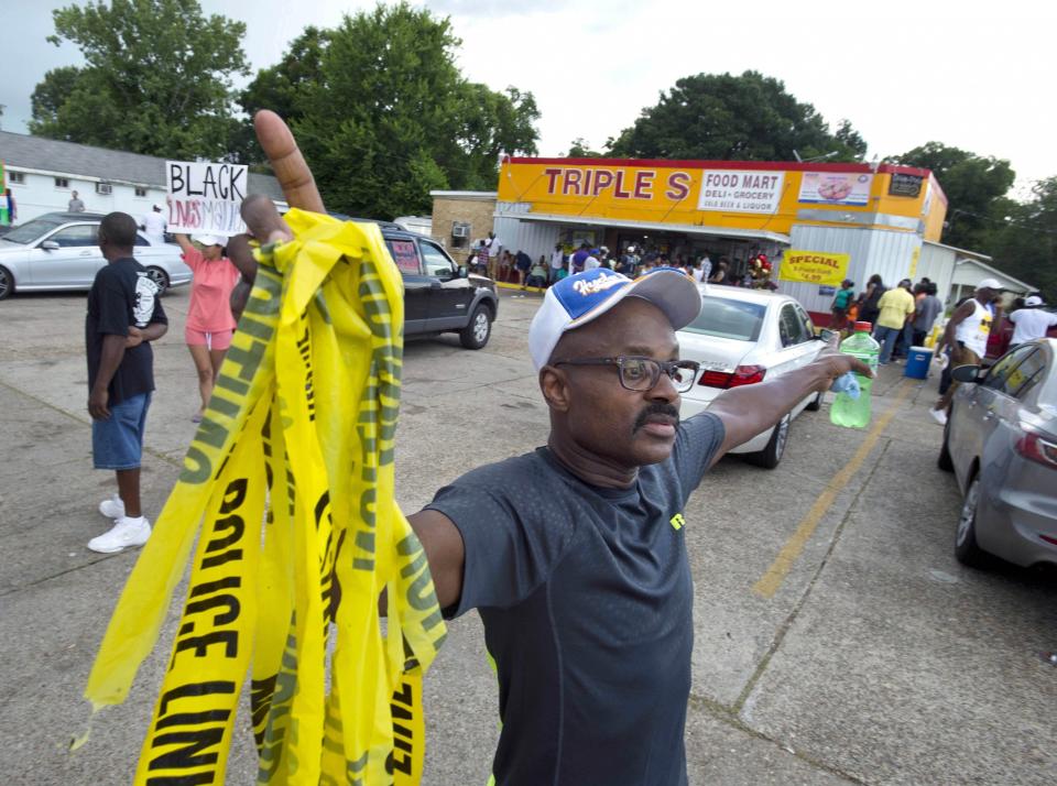 Alton Sterling killed by police in Baton Rouge, La.