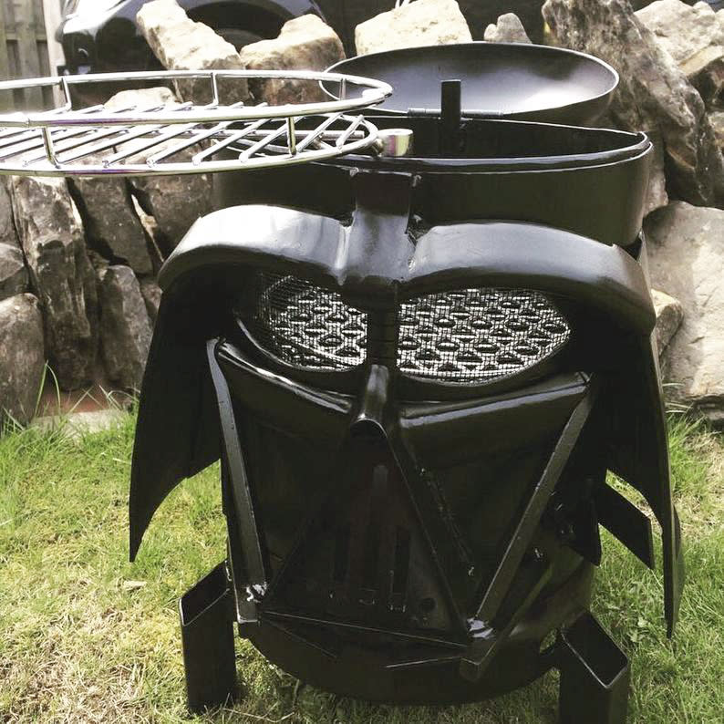 Darth Vader grill | BurnedbyDesignLtd/Etsy