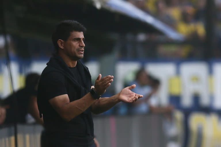 Hugo Ibarra habló tras el partido en conferencia de prensa