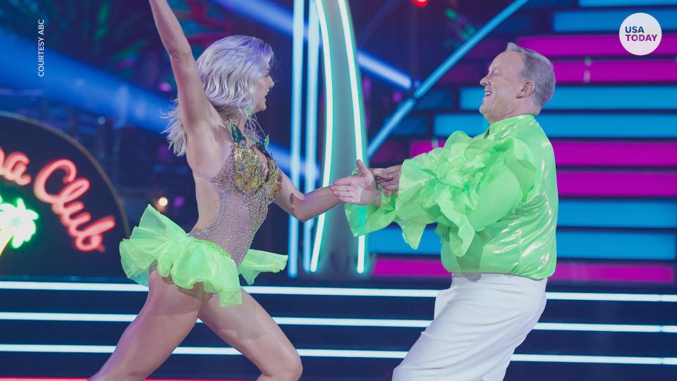 Sean Spicer dazzles in neon shirt, Sailor Brinkley-Cook fills in for mom on 'DWTS'
