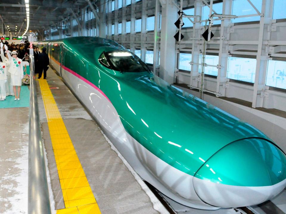 Hayabusa Shinkansen