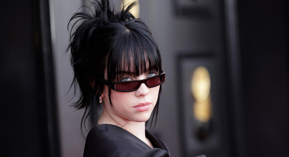 Billie Eilish on the Grammys 2022 red carpet. (Getty Images)