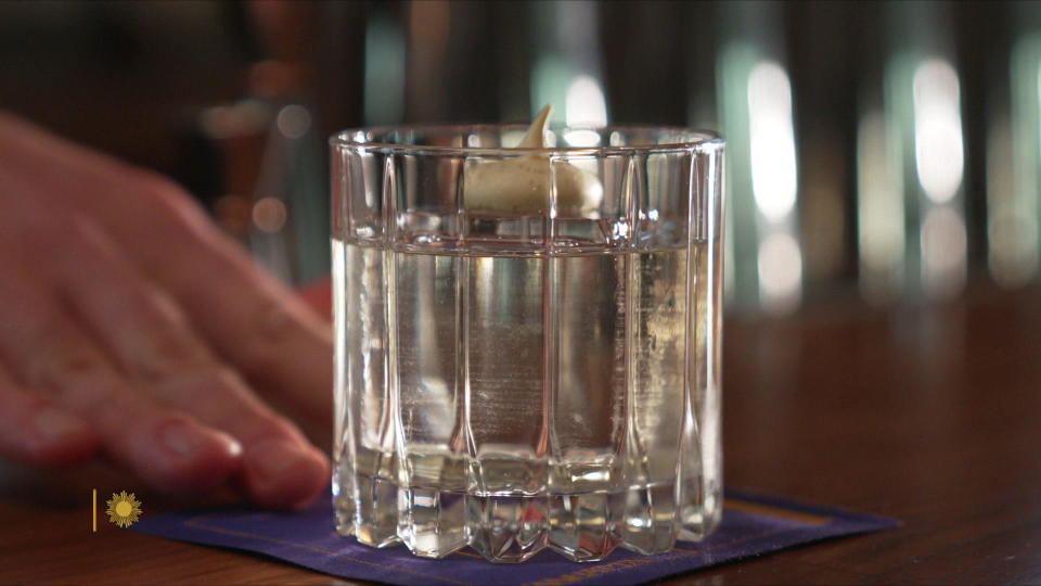 A nonalcoholic cocktail with AMASS Riverine. / Credit: CBS News